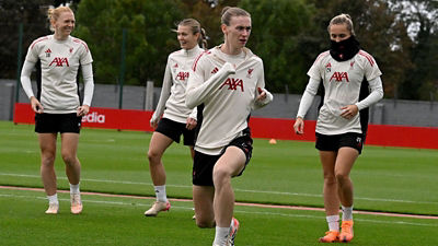 image des joueuses de football de Liverpool LFC
