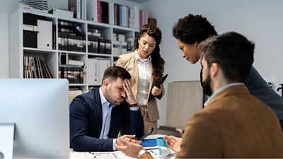Photo d'employés en train de travailler